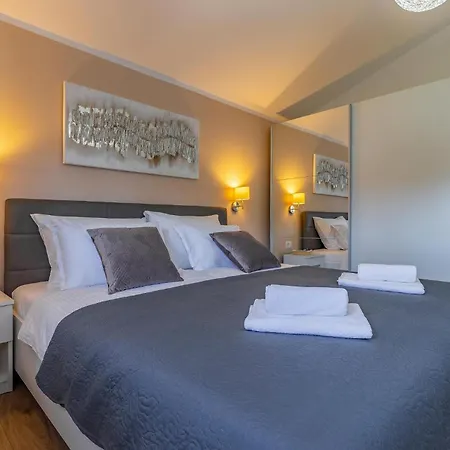 3 Bedroom In 펜션 Kršan