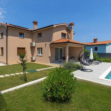 Gorgeous Home In Krsan Kršan